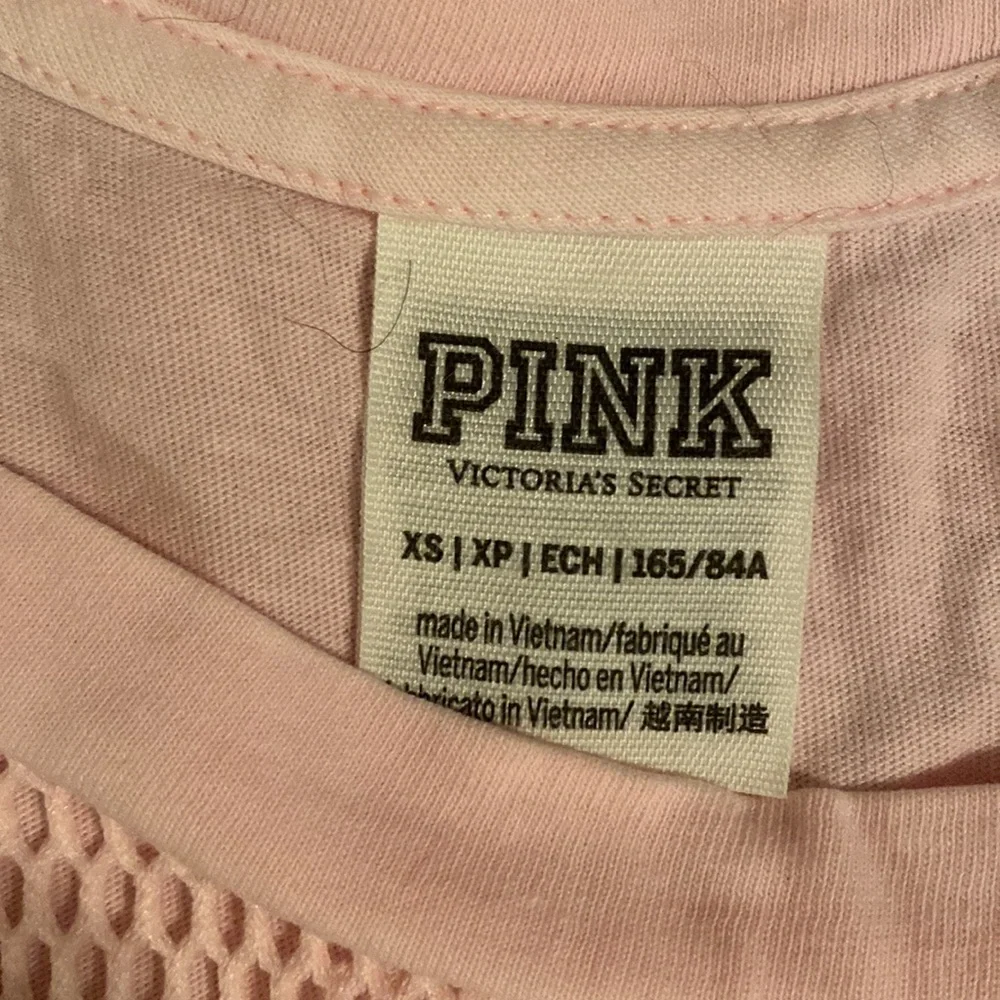 PINK crop top - Picture 2 of 2